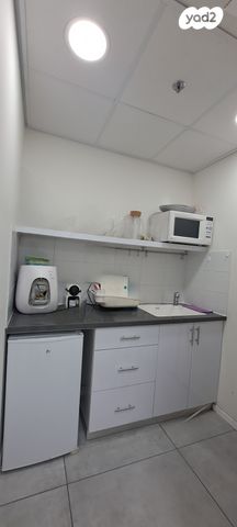 משרדים, אזור תעשיה נווה נאמן, הוד השרון