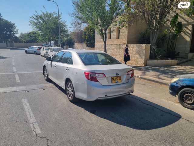 טויוטה קאמרי
