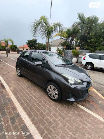 טויוטה יאריס