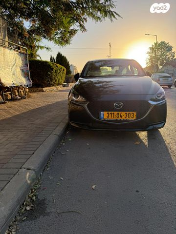 מודעת רכב מאזדה 2