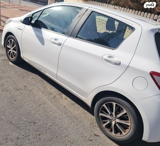 מודעת רכב טויוטה יאריס