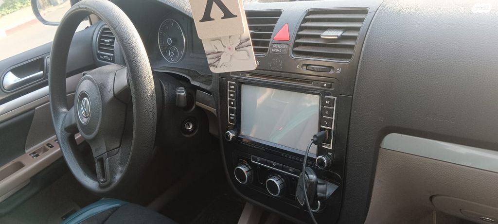 מודעת רכב פולקסווגן ג'טה 