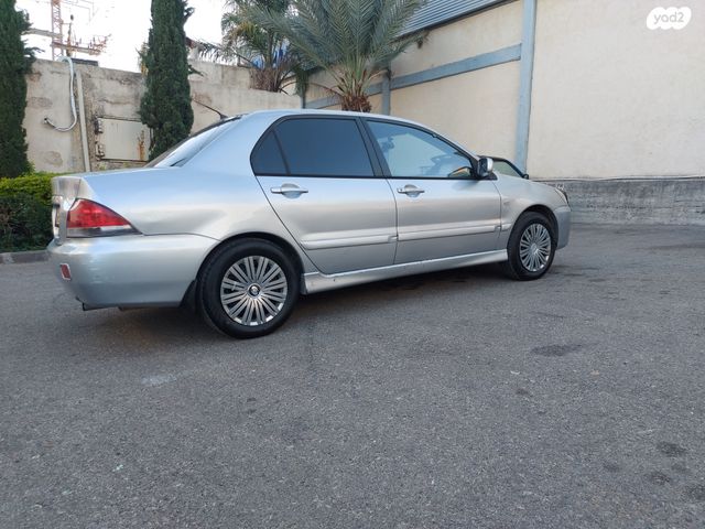 מיצובישי לנסר