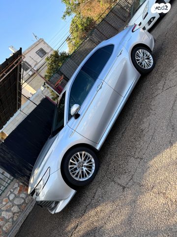 טויוטה קאמרי
