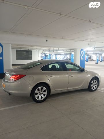 מודעת רכב אופל אינסיגניה