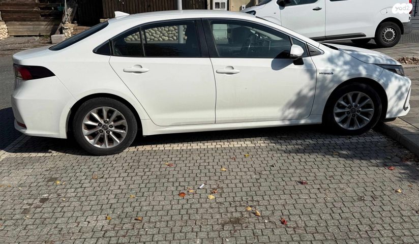 טויוטה קורולה