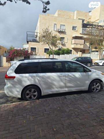 מודעת רכב טויוטה סיינה