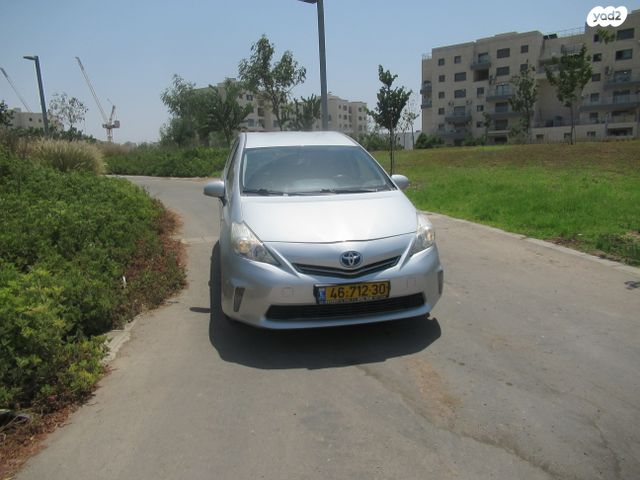 מודעת רכב טויוטה פריוס פלוס