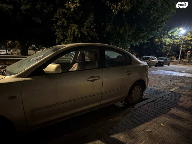 מאזדה 3