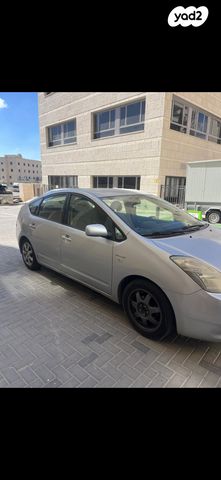 מודעת רכב טויוטה פריוס