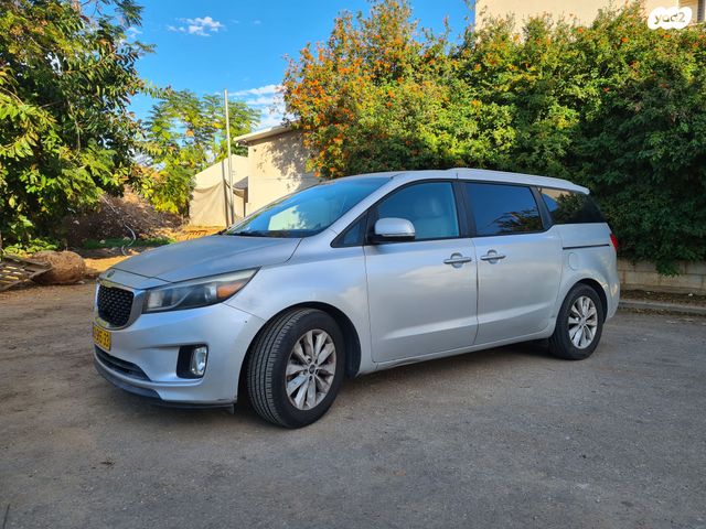 מודעת רכב קיה קרניבל