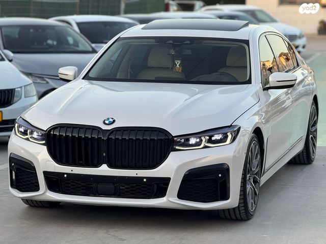 מודעת רכב ב מ וו סדרה 7