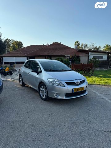 טויוטה אוריס