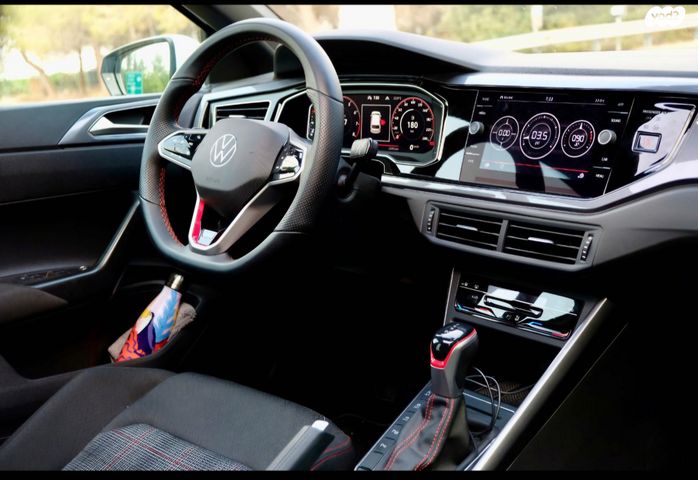 פולקסווגן פולו 