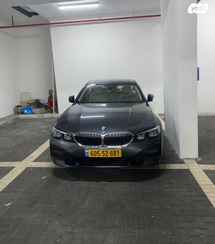 מודעת רכב ב מ וו סדרה 3