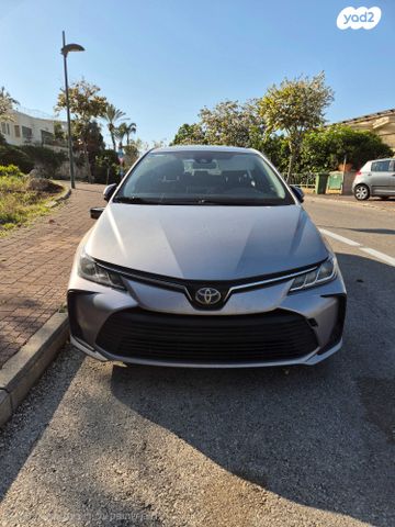 מודעת רכב טויוטה קורולה