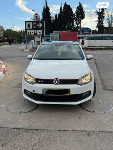 פולקסווגן פולו 