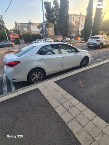 טויוטה קורולה