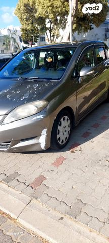 מודעת רכב הונדה FR-V