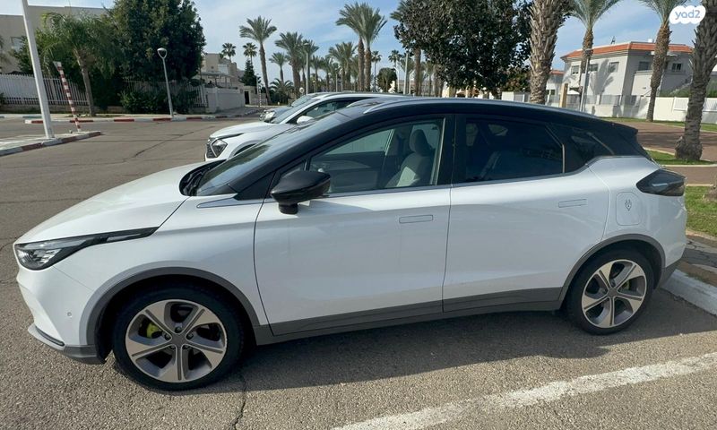 ג׳ילי Geometry C