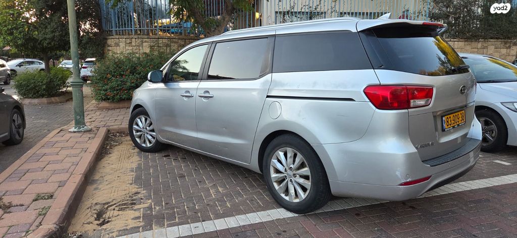 מודעת רכב קיה קרניבל