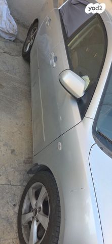 מודעת רכב מאזדה 3