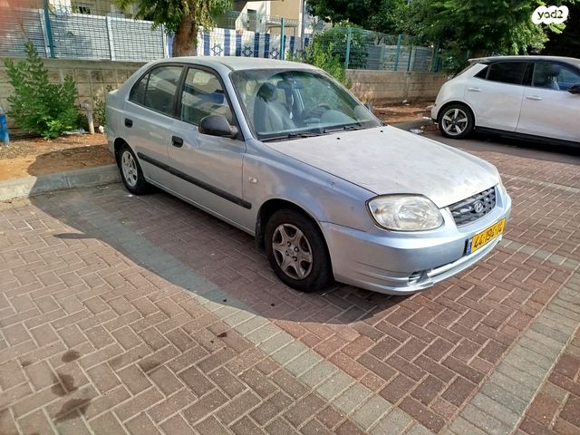 יונדאי אקסנט i25