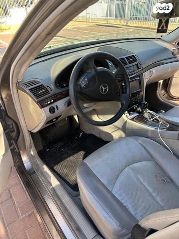 מודעת רכב מרצדס-בנץ E-class
