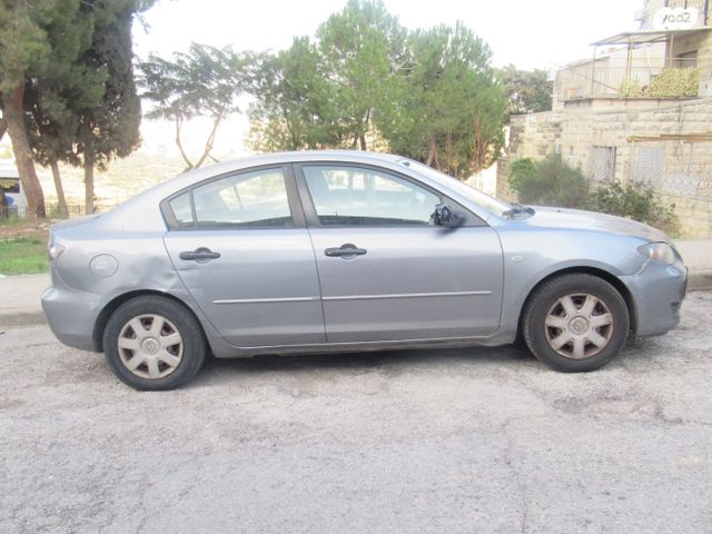 מאזדה 3