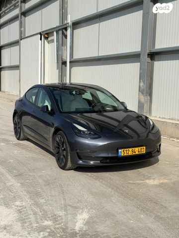 מודעת רכב טסלה מודל 3