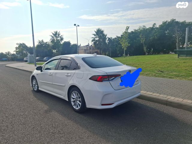 טויוטה קורולה