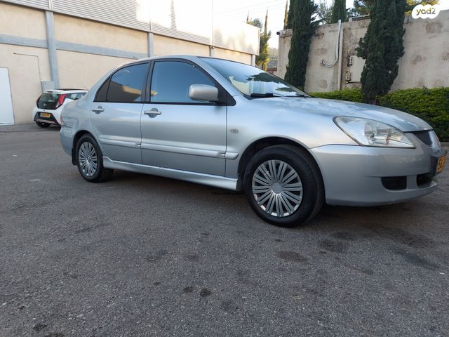 מודעת רכב מיצובישי לנסר