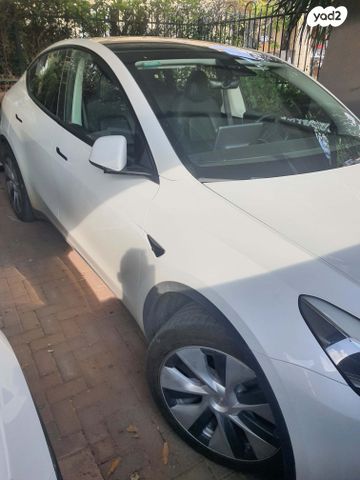 מודעת רכב טסלה מודל Y