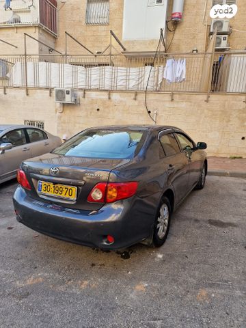 טויוטה קורולה