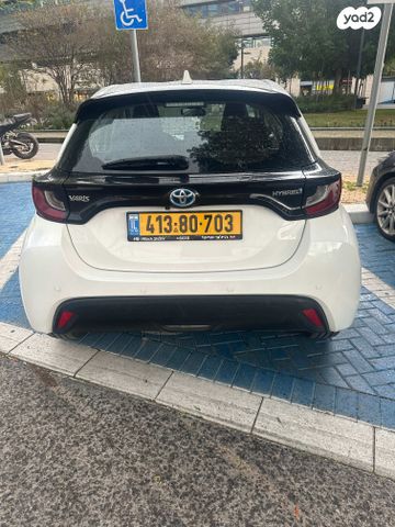 טויוטה יאריס