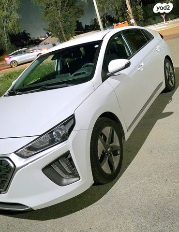 יונדאי איוניק