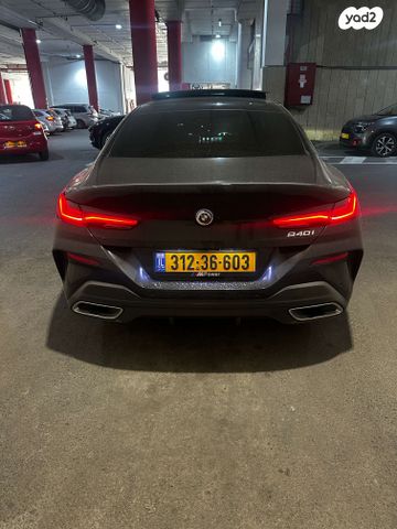 מודעת רכב ב מ וו סדרה 8