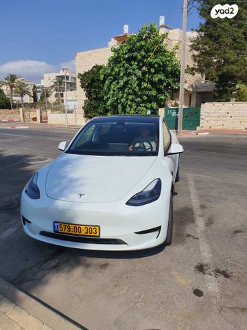 מודעת רכב טסלה מודל Y