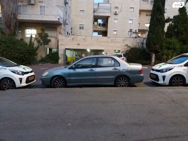 מודעת רכב מיצובישי לנסר