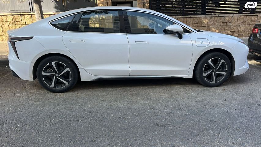 אי.וי איזי Limo