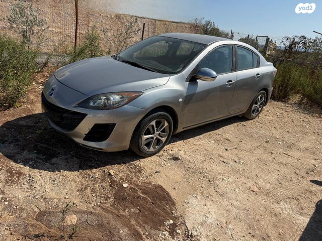 מודעת רכב מאזדה 3
