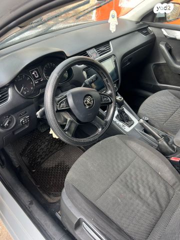 סקודה אוקטביה 