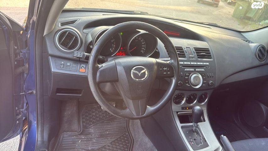 מודעת רכב מאזדה 3