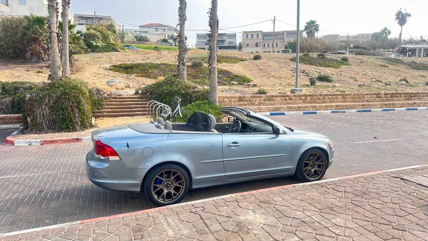 וולוו C70