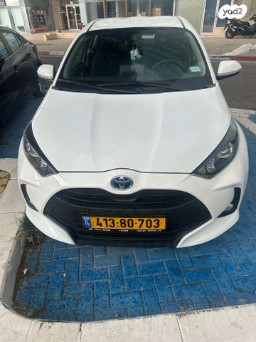 טויוטה יאריס