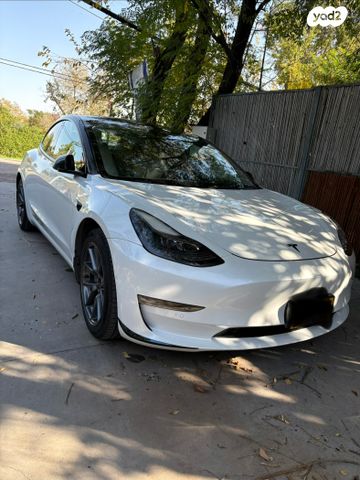 טסלה מודל 3