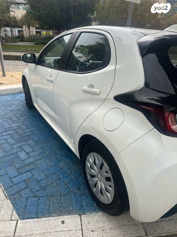 מודעת רכב טויוטה יאריס