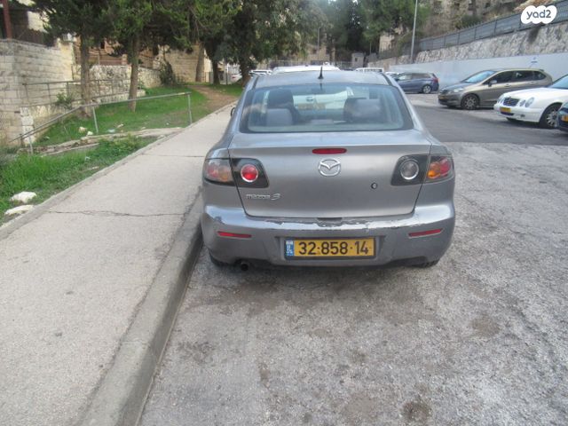 מאזדה 3