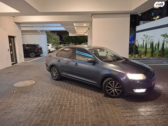 מודעת רכב סקודה ראפיד