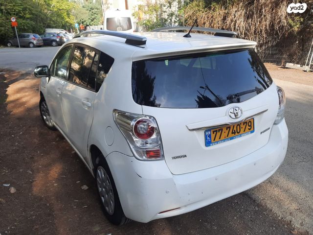 מודעת רכב טויוטה ורסו